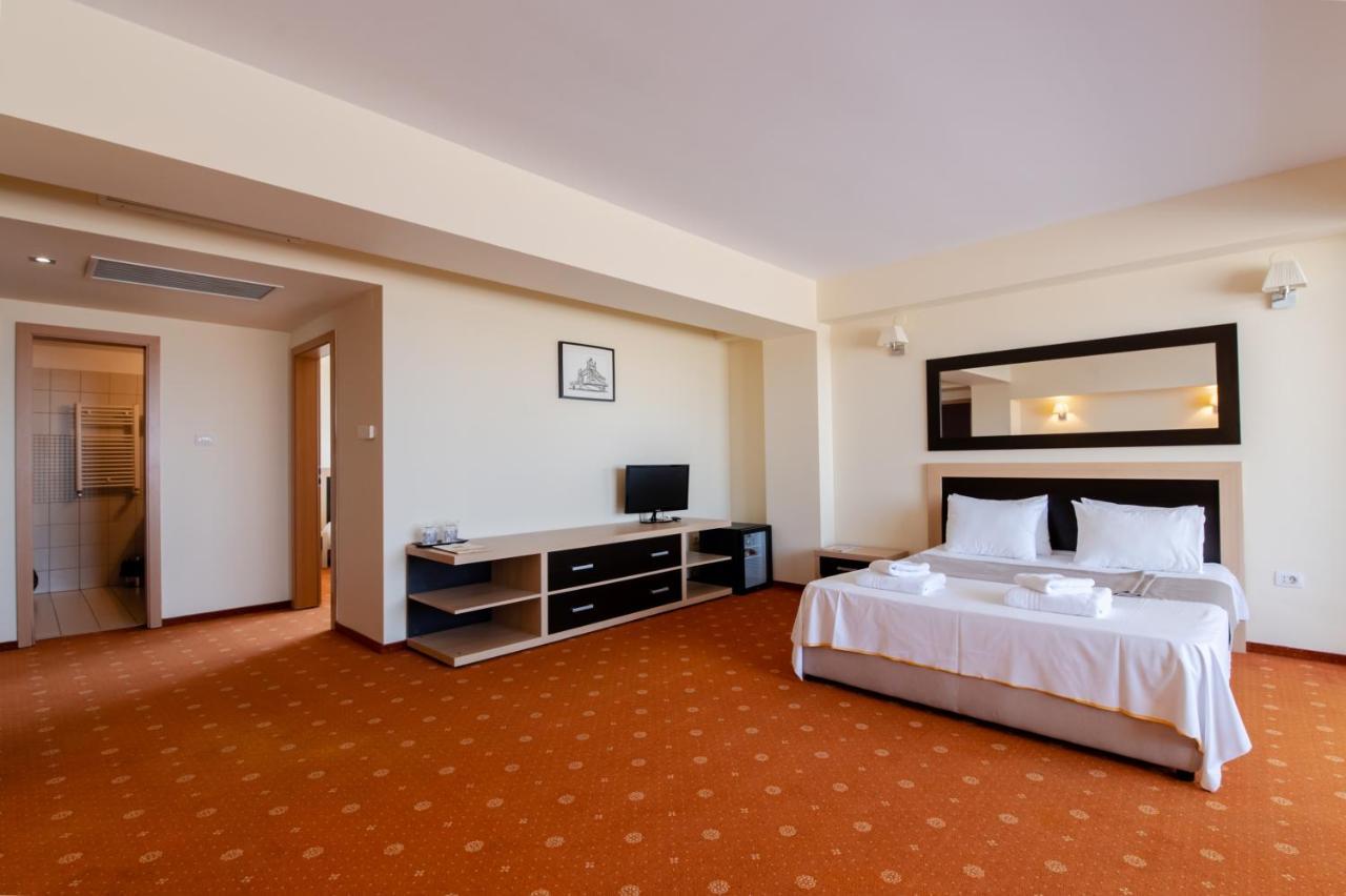 Hotel Oxford By Timhotels Τιμισοάρα Εξωτερικό φωτογραφία