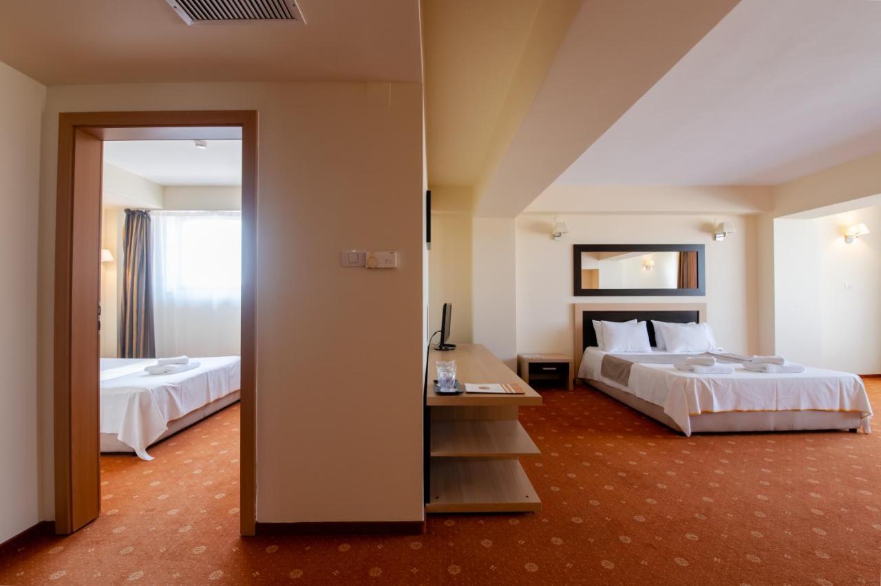 Hotel Oxford By Timhotels Τιμισοάρα Εξωτερικό φωτογραφία