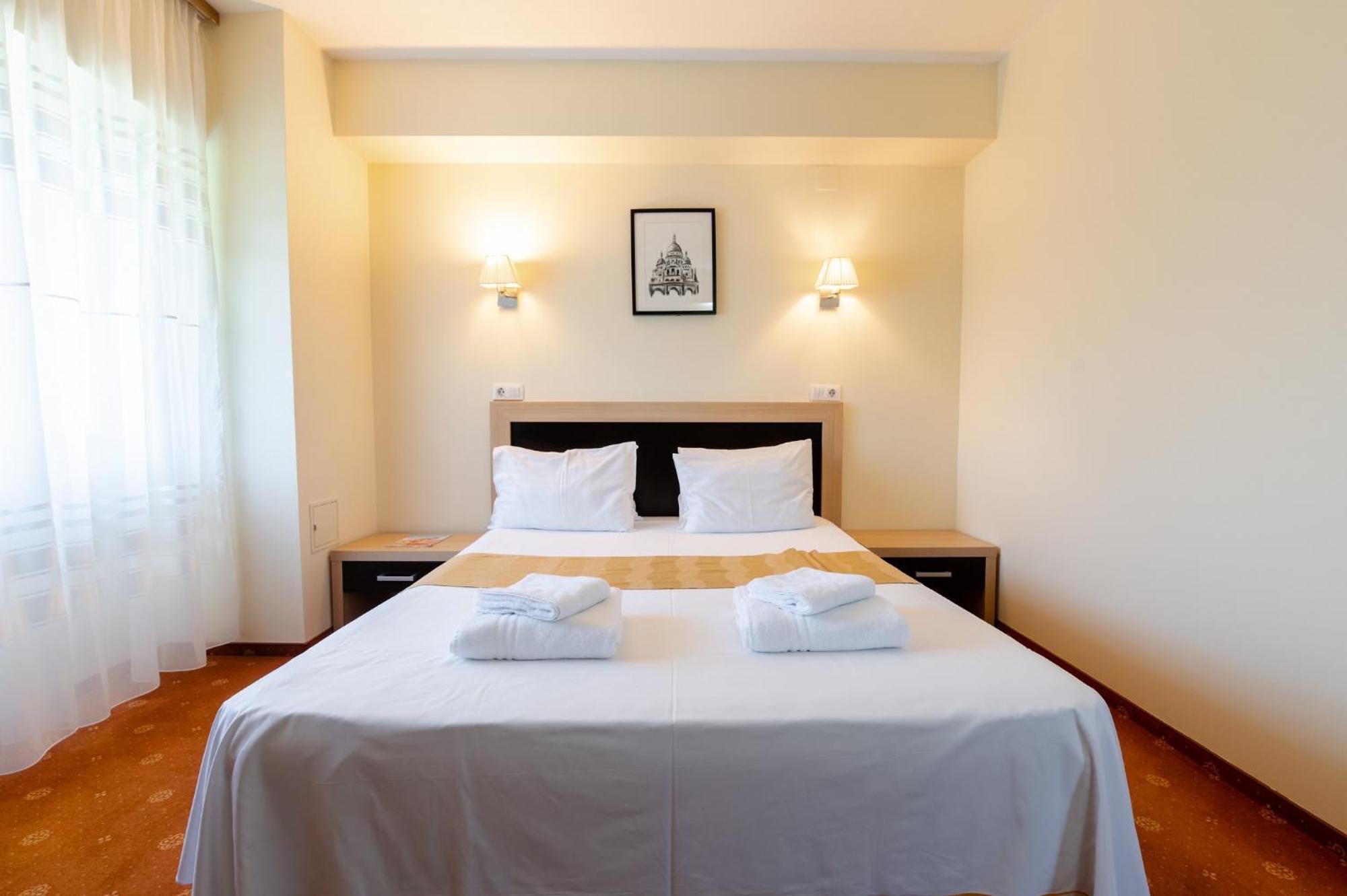 Hotel Oxford By Timhotels Τιμισοάρα Εξωτερικό φωτογραφία