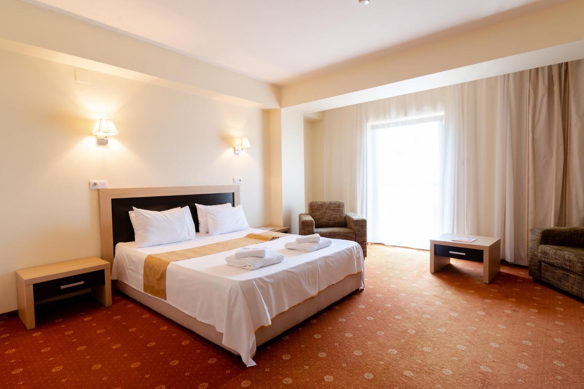 Hotel Oxford By Timhotels Τιμισοάρα Εξωτερικό φωτογραφία