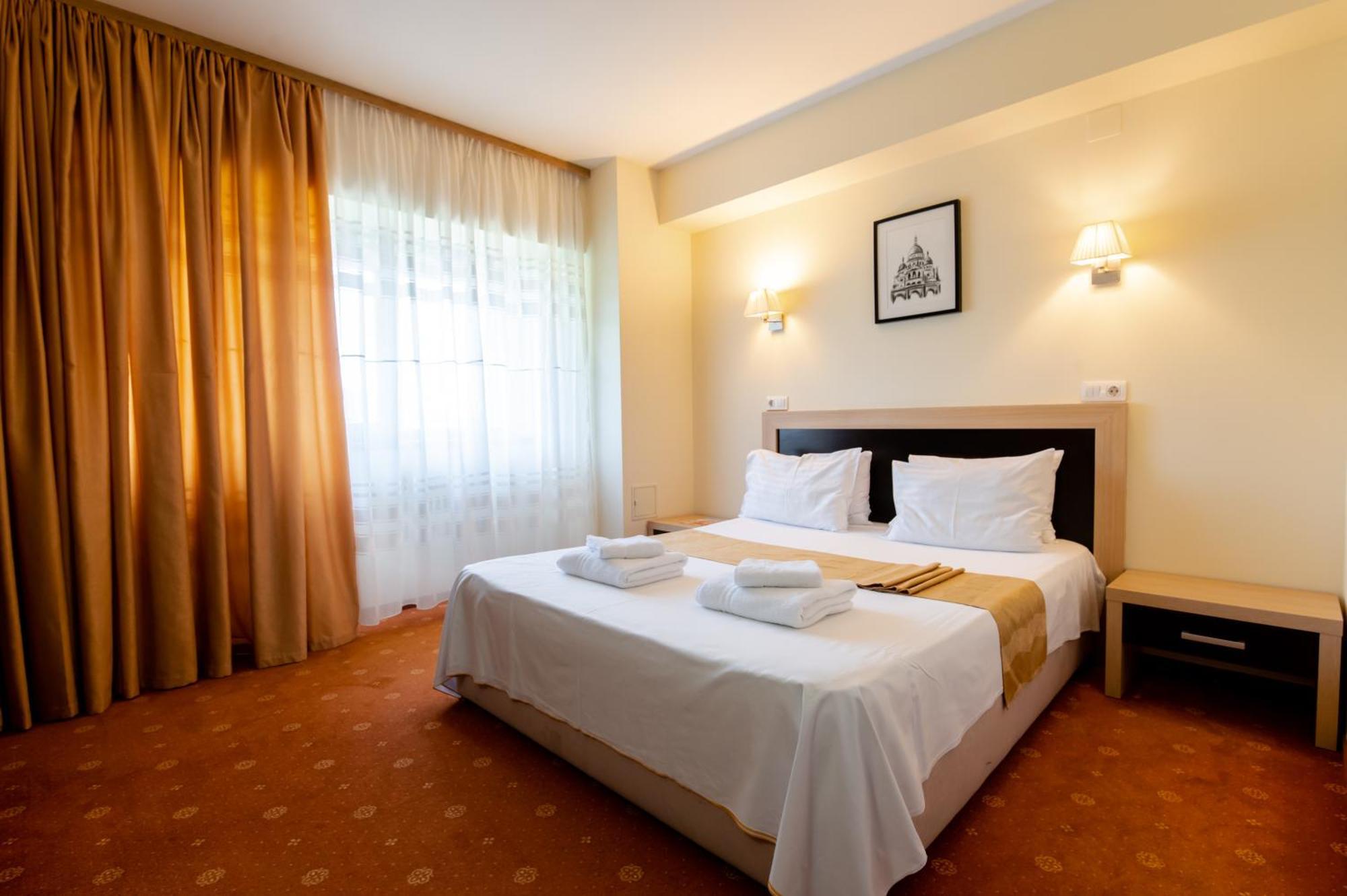 Hotel Oxford By Timhotels Τιμισοάρα Εξωτερικό φωτογραφία